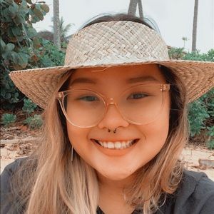 Meet your Posher, Heona